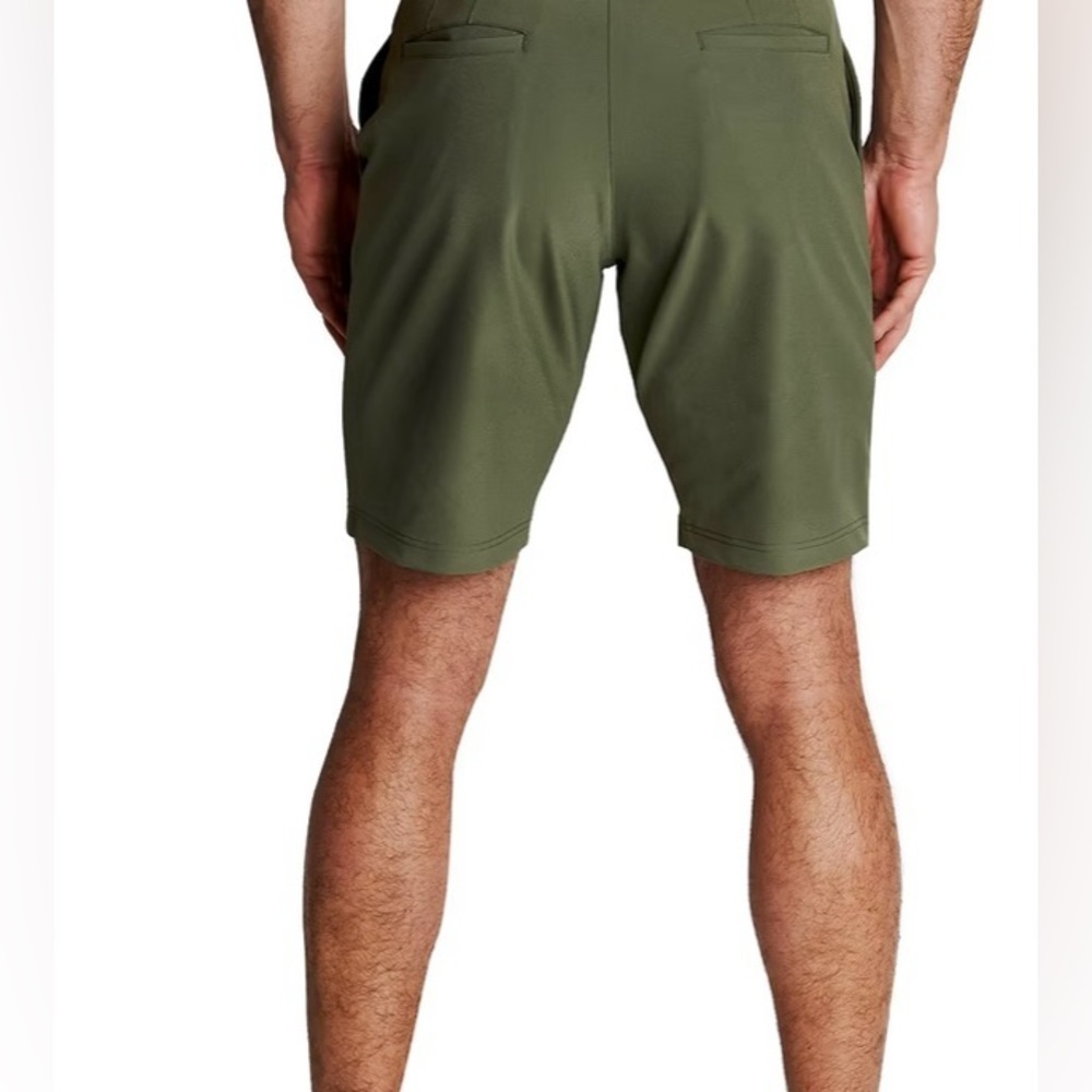 NWT - TOUR DOCKERS Men's dark olive authentic golf apparel shorts 🩳